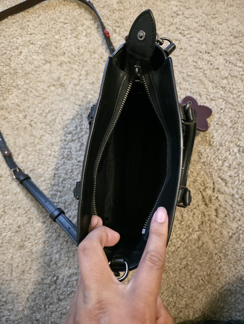 Coach - Picture 5 of 5